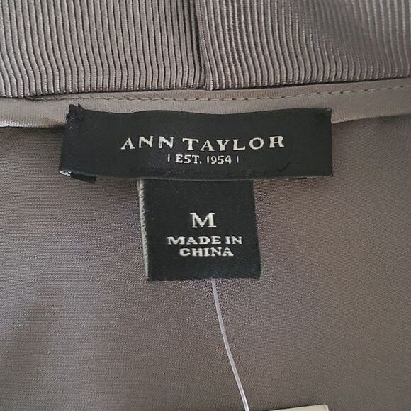 Ann Taylor Silk Sleeveless Blouse Grey Size M NWT - Picture 4 of 6